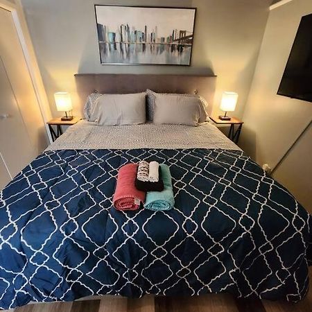 Апартаменты Blue Shark *W7* @ Montrose 1Br Private King Loft Хьюстон Экстерьер фото