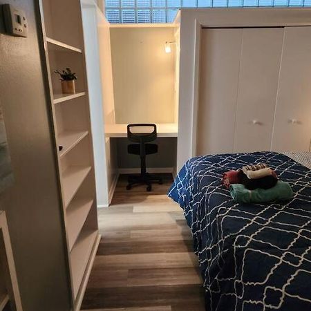 Апартаменты Blue Shark *W7* @ Montrose 1Br Private King Loft Хьюстон Экстерьер фото